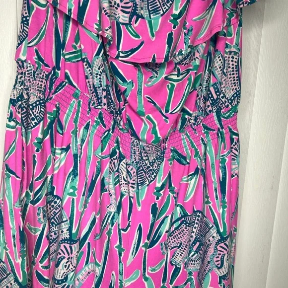Large Lilly Pulitzer romper - Picture 2 of 3